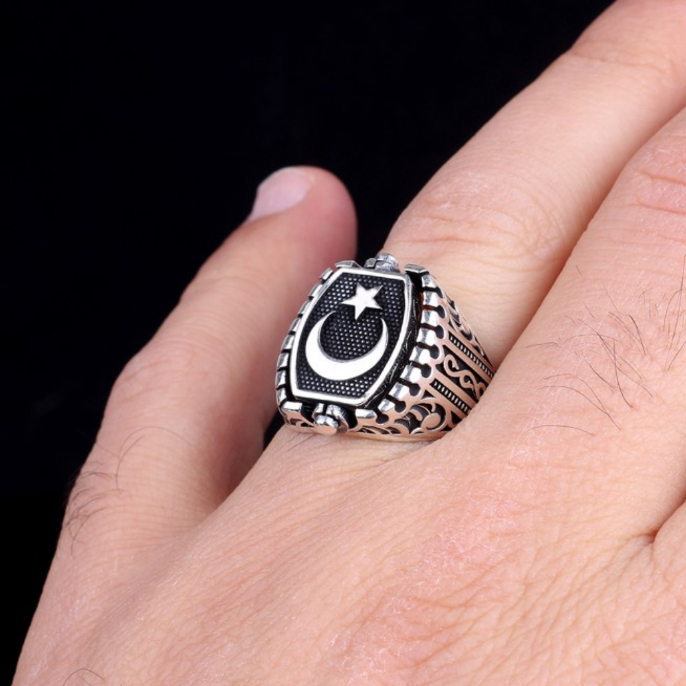 Ay Yıldız Siyah Zirkon Taşlı Çift Taraflı Gümüş Yüzük
