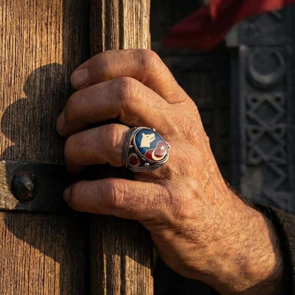 Bozkurt Ay Yıldız İşlemeli Gümüş Erkek YüzükBozkurt Yüzükleri