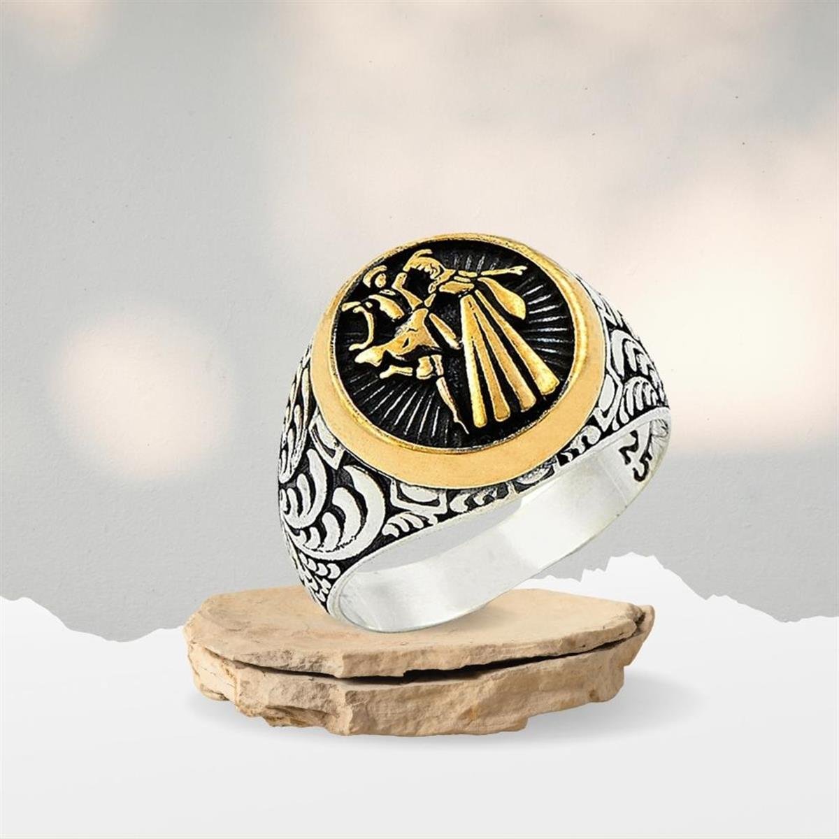 Çerkes Dansı Motifli Oval Gümüş Erkek Yüzük