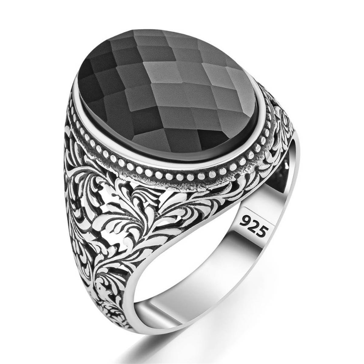 Çiçek Desenli Siyah Zirkon Taşlı Gümüş Yüzük