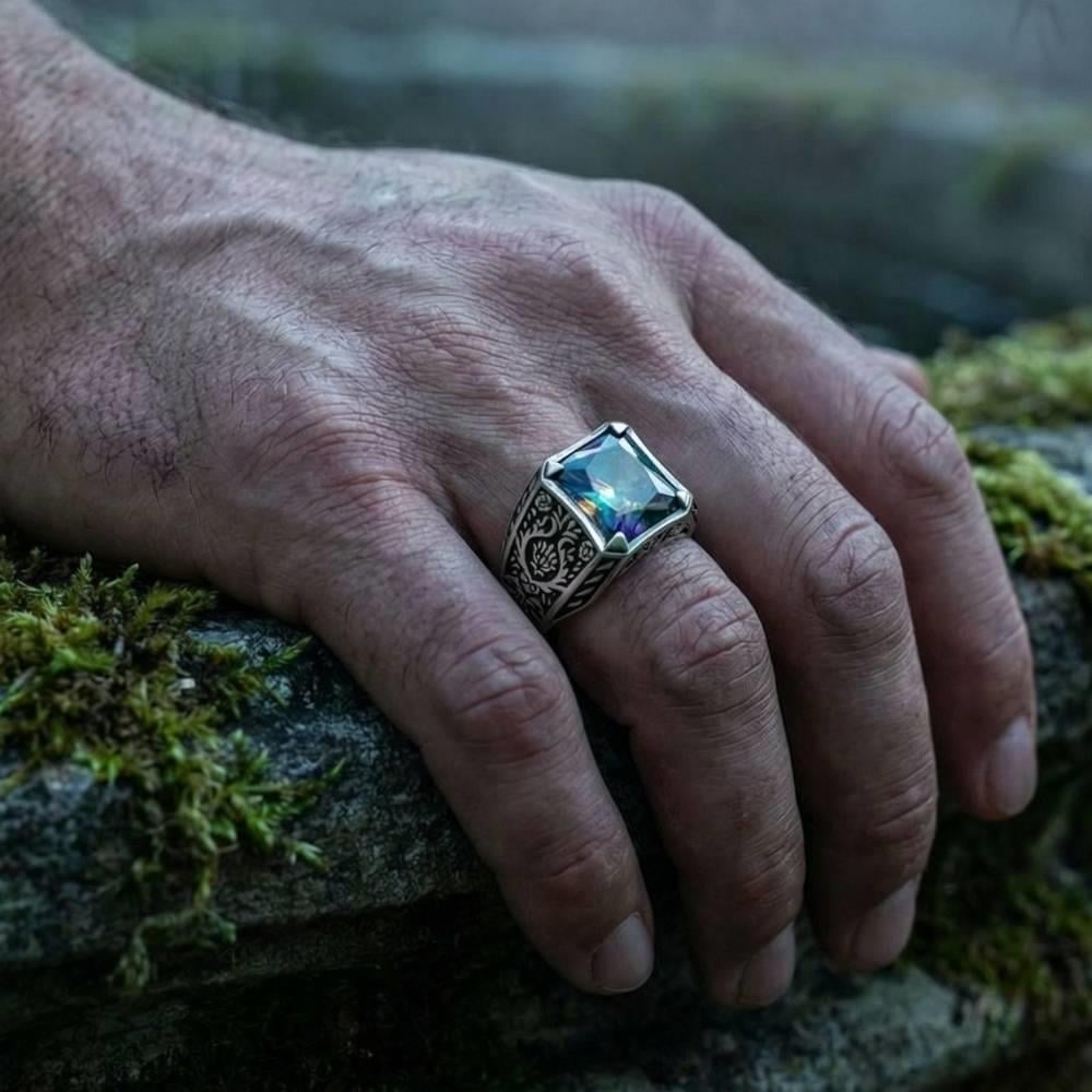 Çiçek Detaylı Mistik Topaz Taşlı Gümüş YüzükMystic Topaz Stone Ring