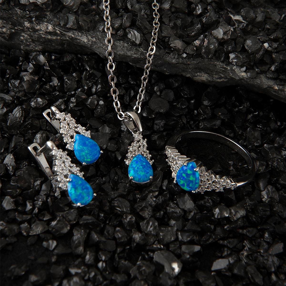 Çiçek Motifli Damla Mavi Opal Taşlı Set