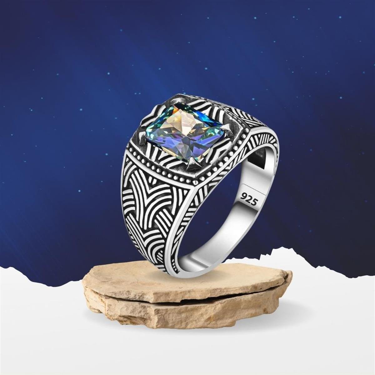 Desenli Zarif Mistik Topaz Taşlı Gümüş Yüzük