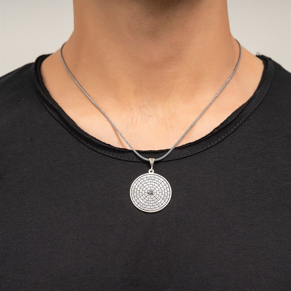 Esmaül Hüsna ve Süleyman Mührü İşlemeli Gümüş Kolye