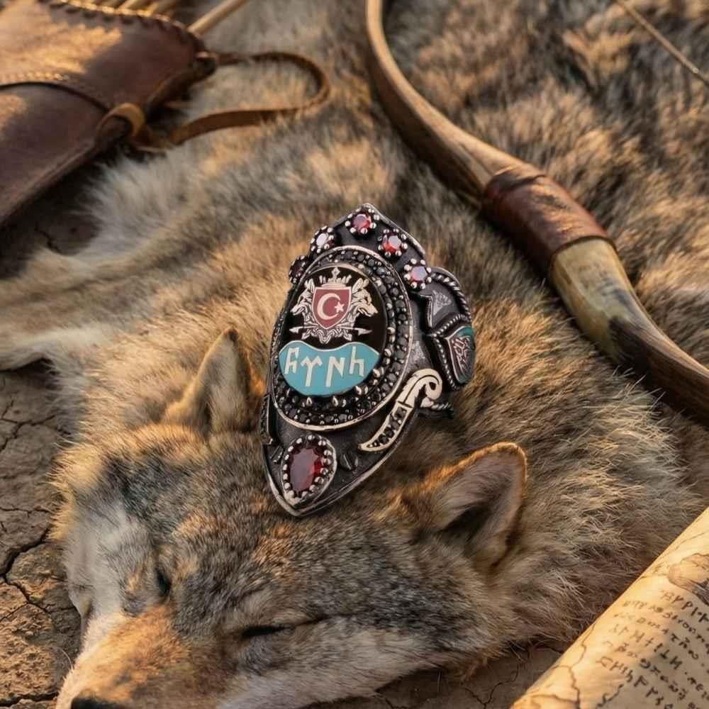 Göktürkçe Türk Çift Bozkurt İşlemeli Gümüş Zihgir YüzükBaşparmak & Zihgir Yüzükleri