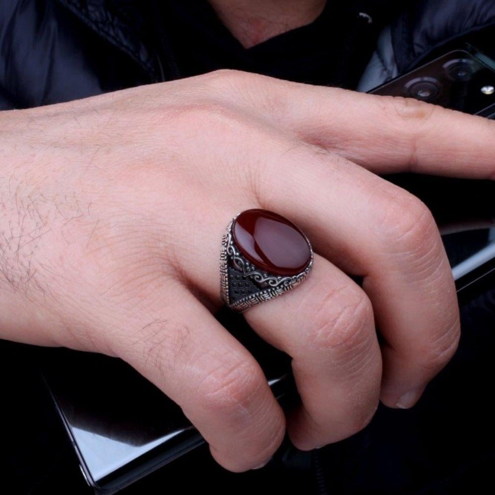 Gümüş Akik Taşlı Oval Model Erkek YüzükAkik Taşlı Yüzükler