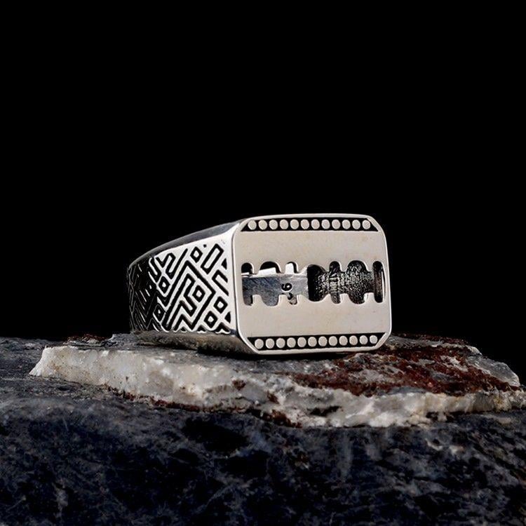 Gümüş Jilet Model Yüzük Kolye KombiniYüzük Kolye Kombinleri