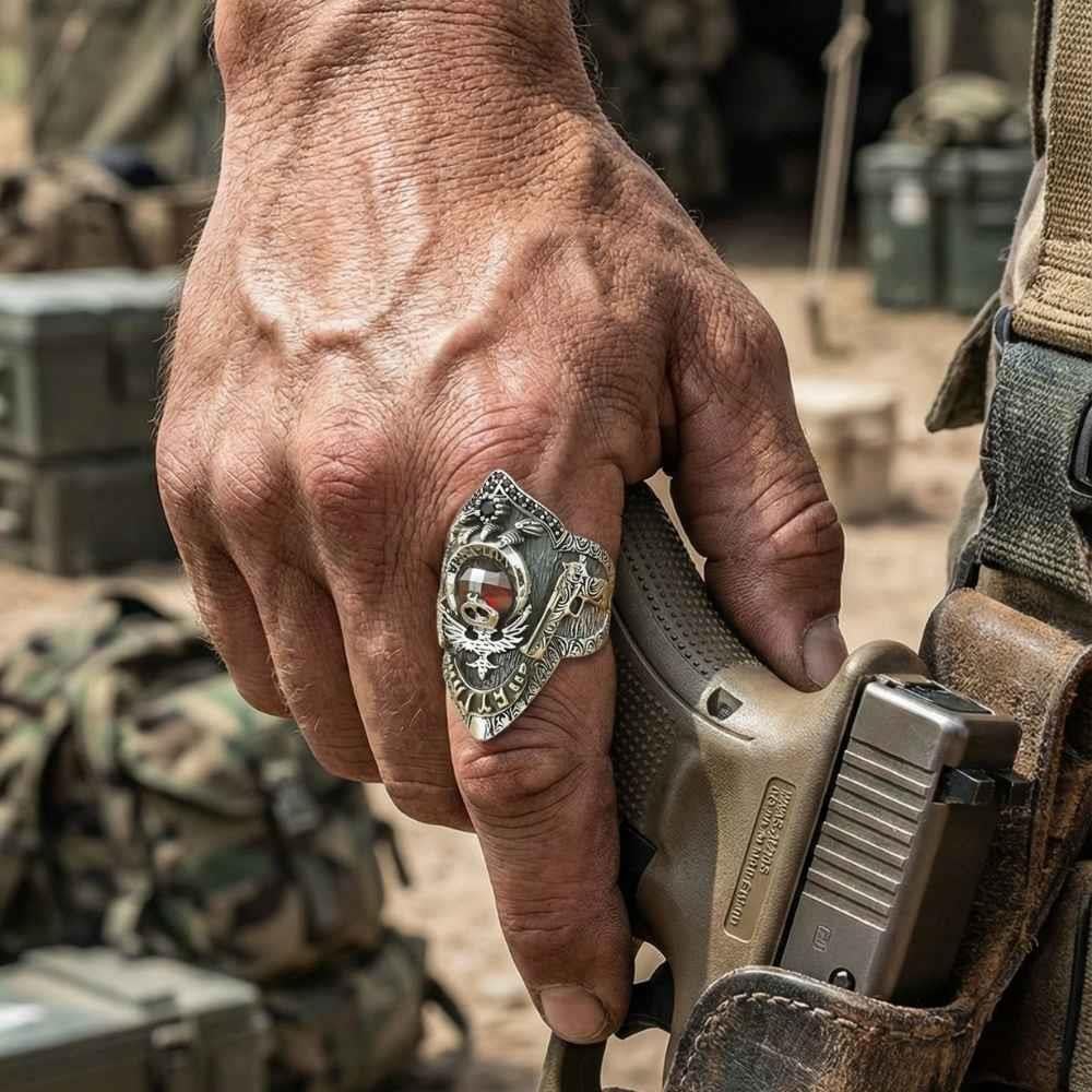 Jandarma Tabanca İşlemeli Zihgir Gümüş YüzükBaşparmak & Zihgir Yüzükleri