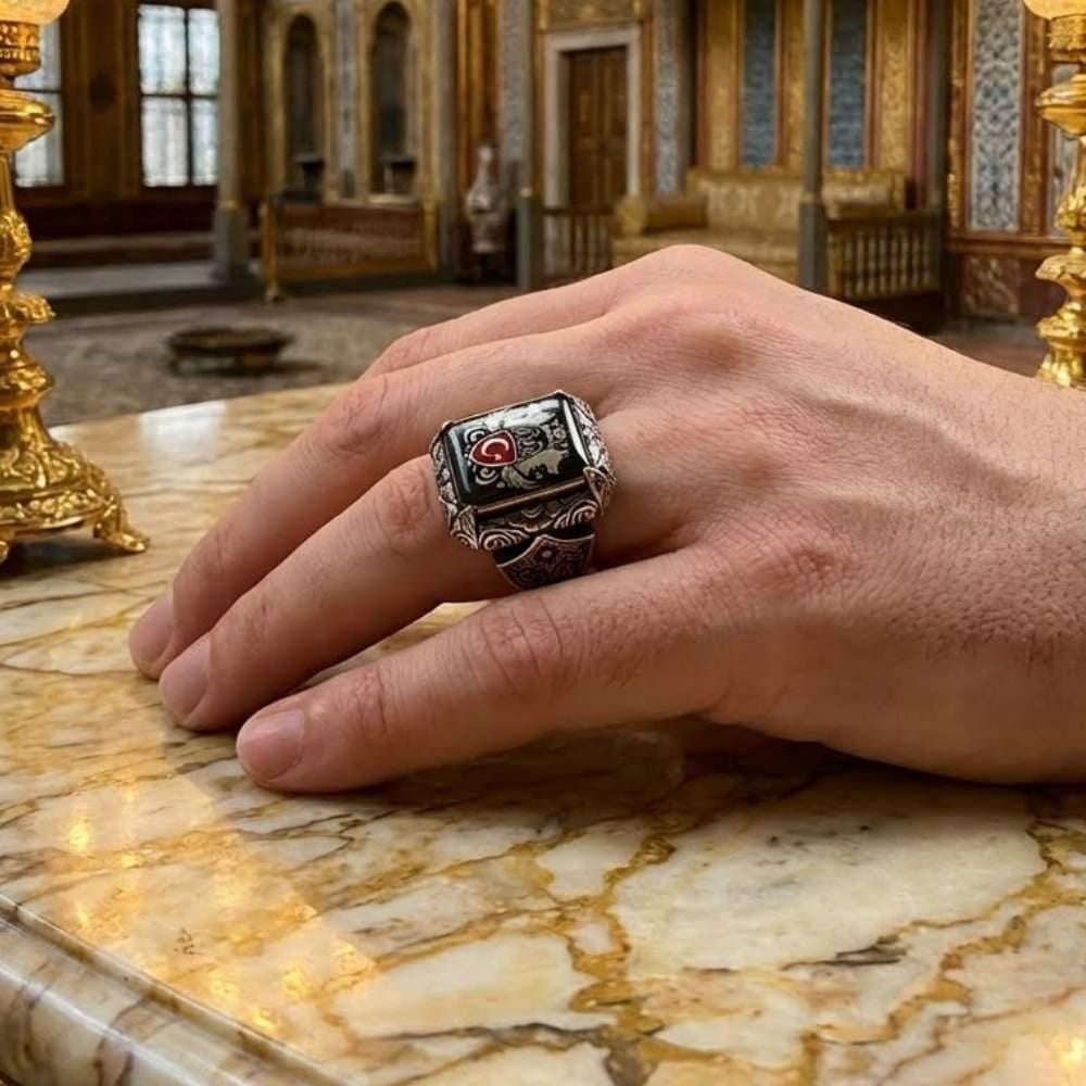 Kalem İşlemeli Ay Yıldız Bozkurt Gümüş YüzükAy Yıldız Yüzükler