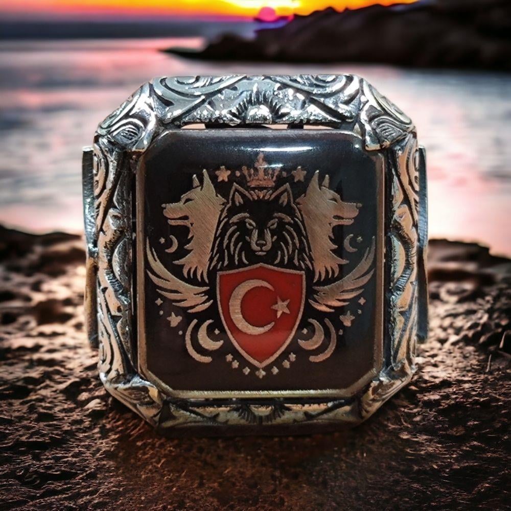 Kalem İşlemeli Ay Yıldız Bozkurt Gümüş Yüzük