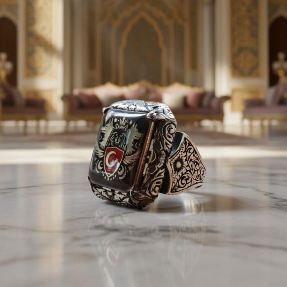 Kalem İşlemeli Ay Yıldız Bozkurt Gümüş YüzükAy Yıldız Yüzükler