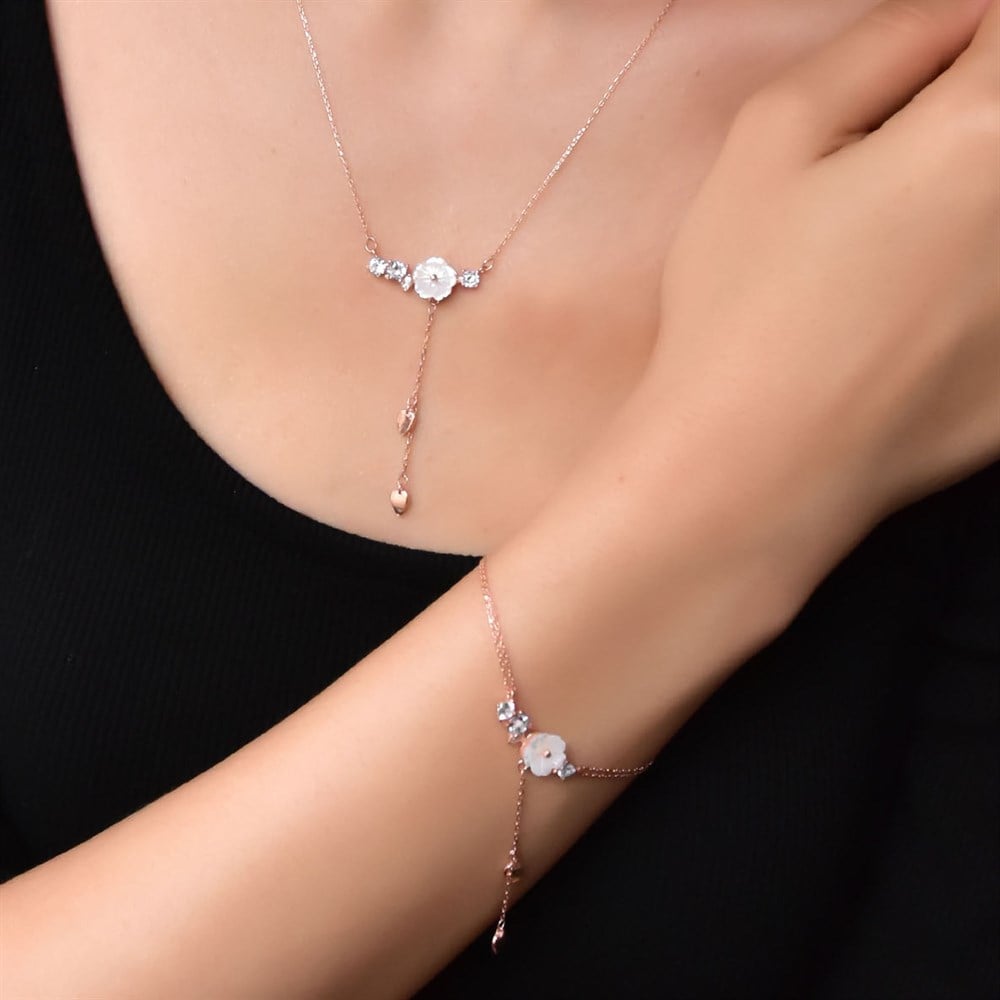 Kardelen Çiçeği Zirkon Taşlı Kadın Gümüş Set Rose