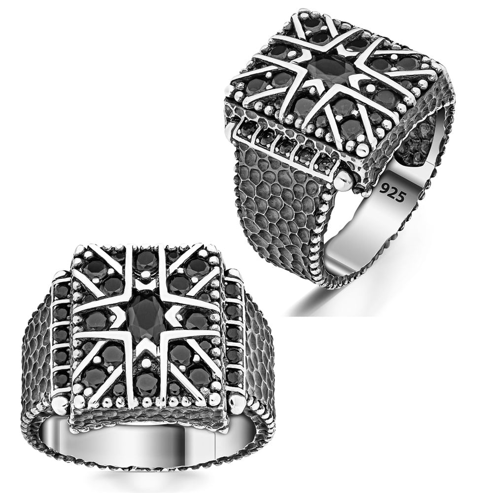 Kare Siyah Zirkon Taşlı Gümüş Yüzük