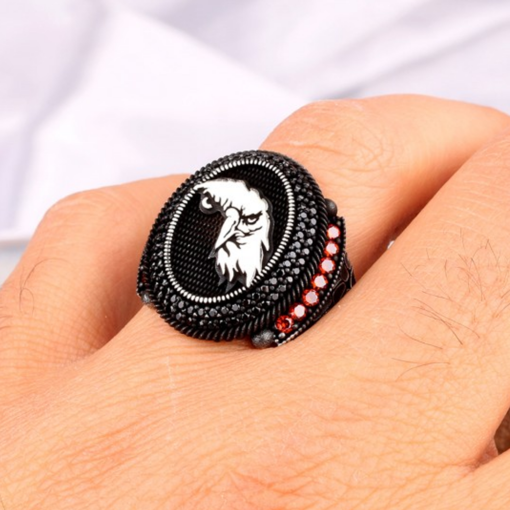 Kartal İşlemeli Kırmızı Zirkon Taşlı Gümüş Yüzük