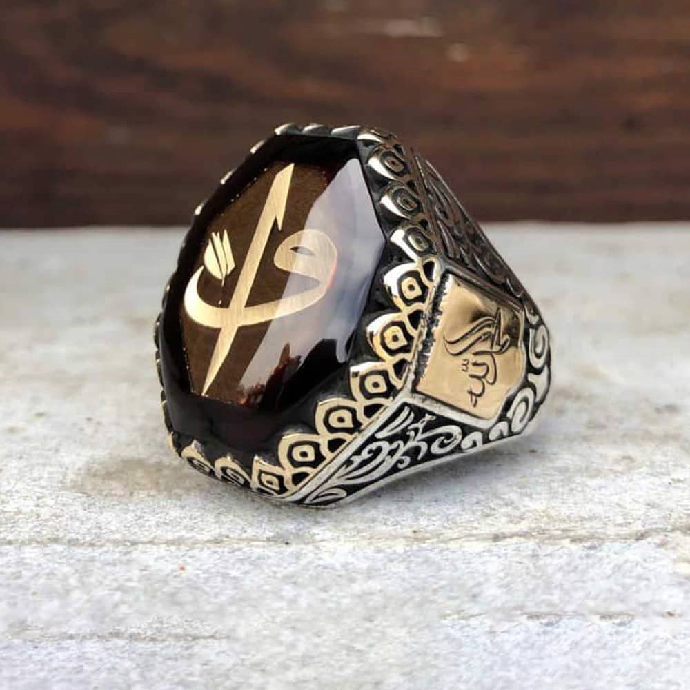 Kehribar Taşlı Köşeli Elif Vav Motifli Gümüş Yüzük
