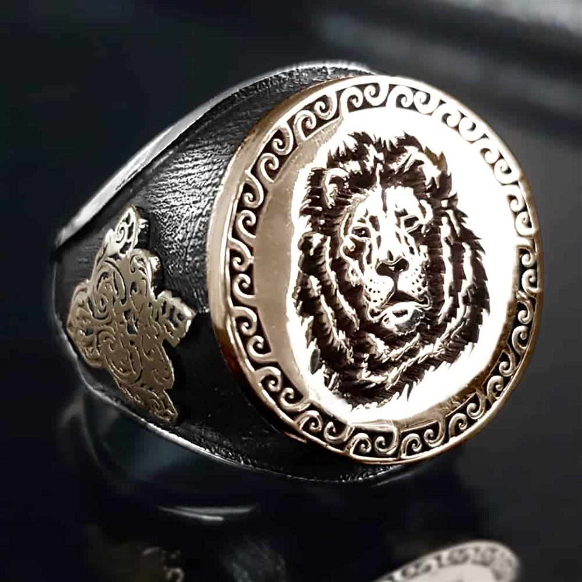 Kenar İşlemeli Aslan Figürlü Gümüş Yüzük