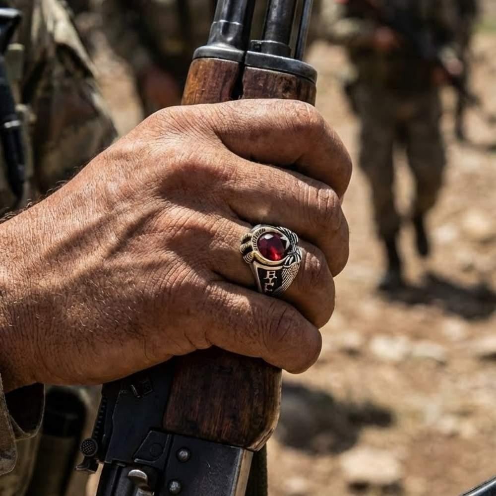 Kenar İşlemeli Uzman Çavuş Gümüş YüzükUzman Çavuş Yüzükleri