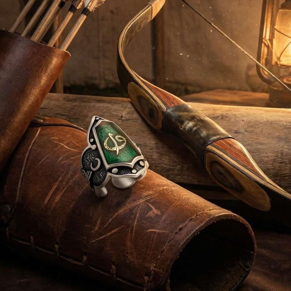 Kenarları Arma ve Tuğra Motifli Yeşil Mineli Gümüş YüzükBaşparmak & Zihgir Yüzükleri