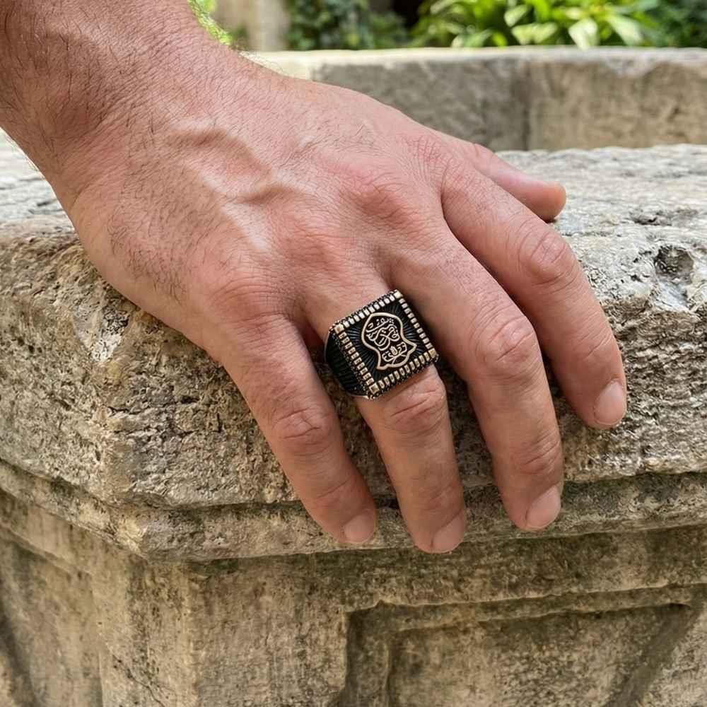 Kenarları Zirkon Taşlı Nal-i Şerif Erkek Gümüş YüzükNali Şerif Yüzük