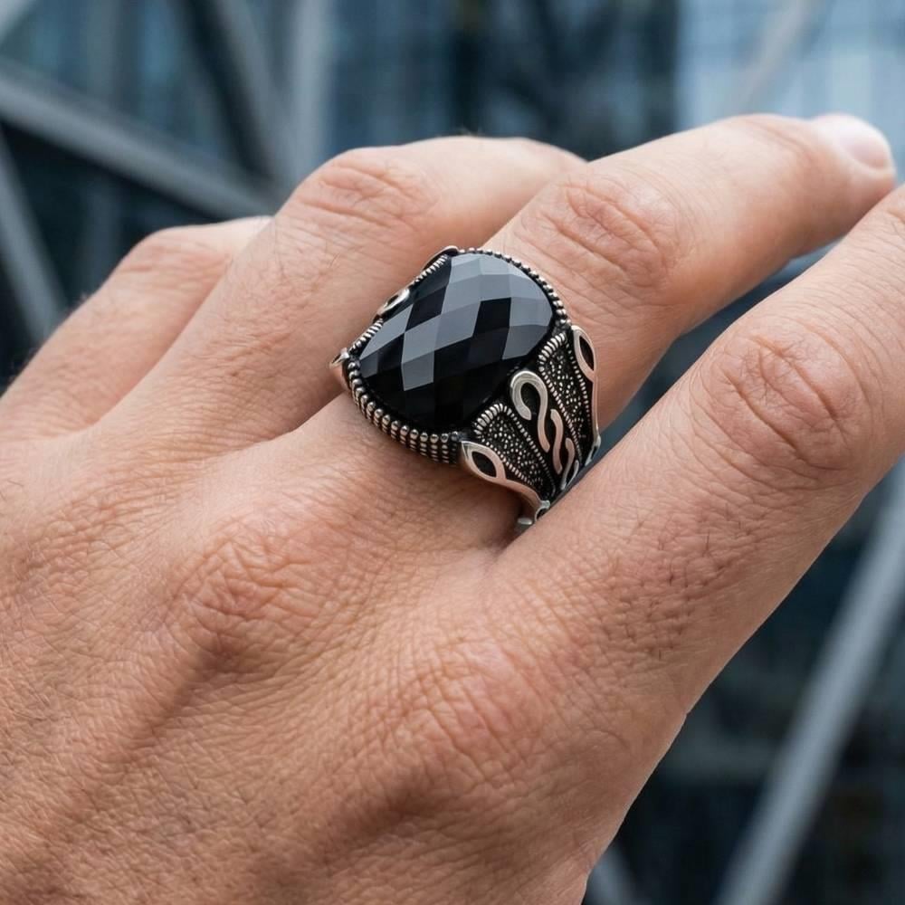 Kesme Zirkon Taşlı Gümüş Erkek YüzükZirkon Taşlı Yüzükler