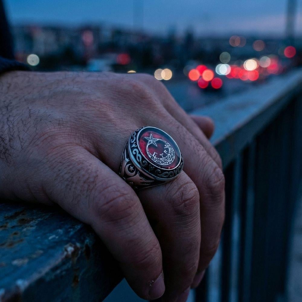 Kırmızı Mineli Ay Yıldız Gümüş Erkek YüzükGöktürkçe Türk Yazılı Yüzükler