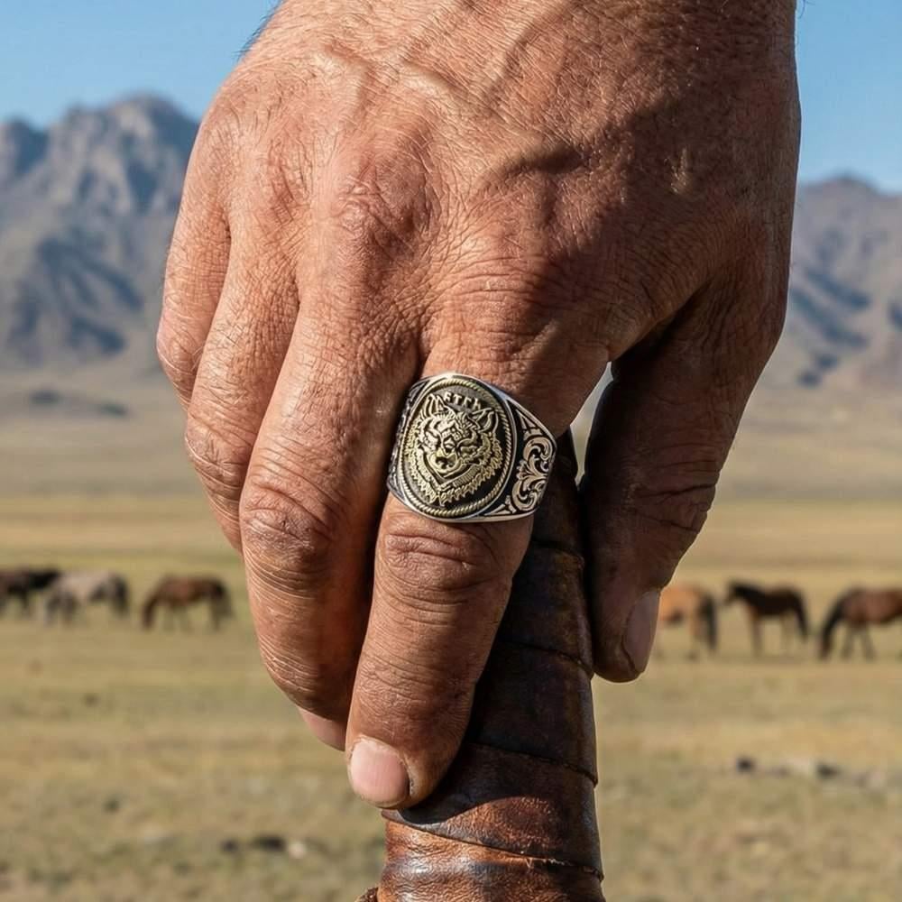 Kurt Kafası İşlemeli Osmanlı Motifli Gümüş YüzükBozkurt Yüzükleri