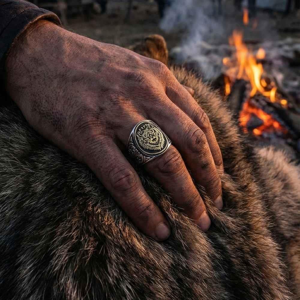 Kurt Kafası İşlemeli Osmanlı Motifli Gümüş YüzükBozkurt Yüzükleri