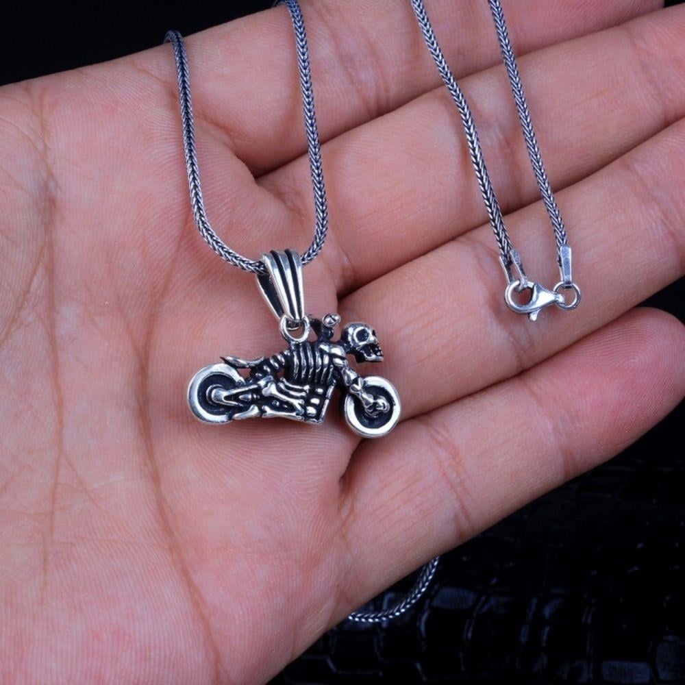 Kuru Kafa Motorsiklet Gümüş Kolye