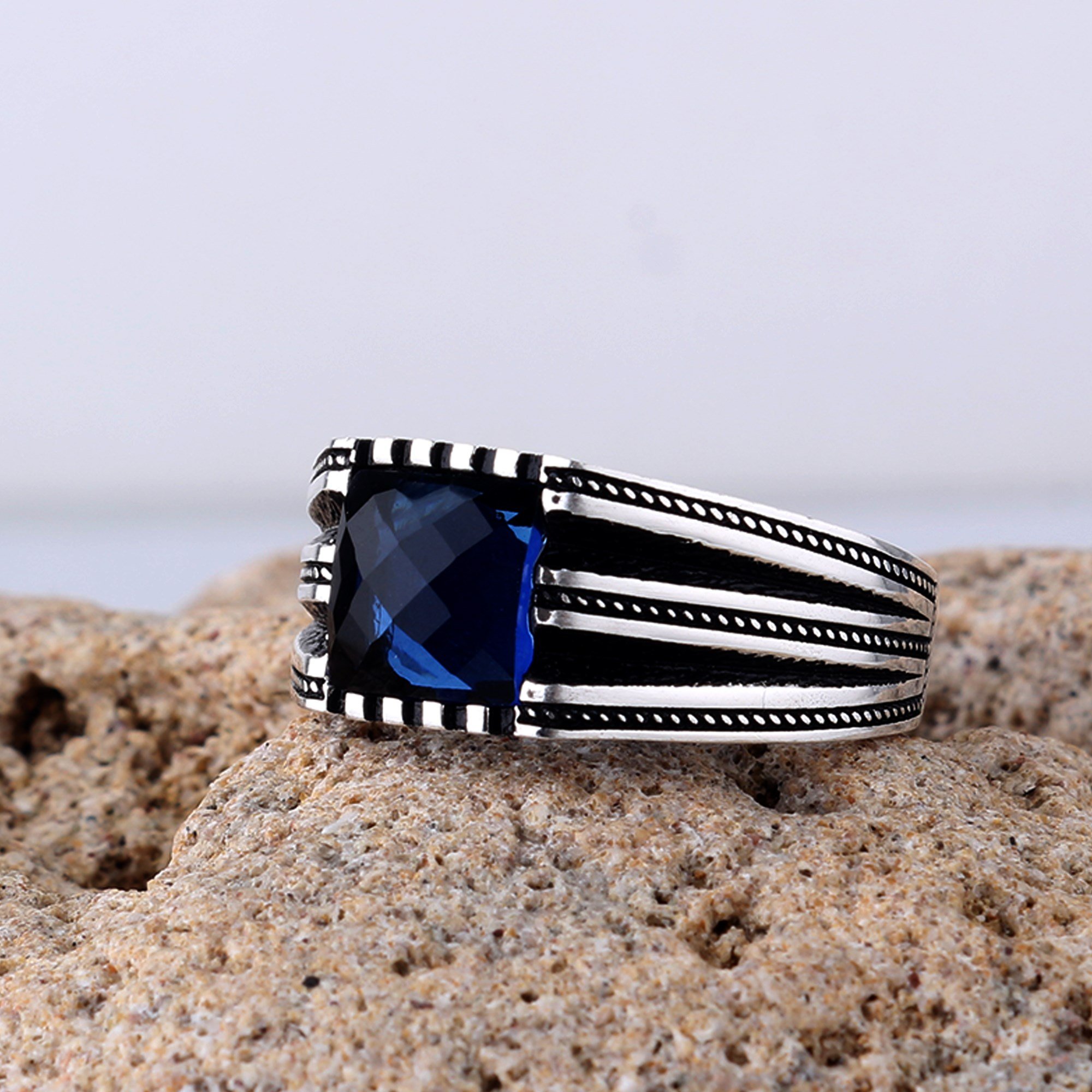 Mavi Renk Zirkon Taşlı 925 Ayar Gümüş YüzükZircon Stone Ring