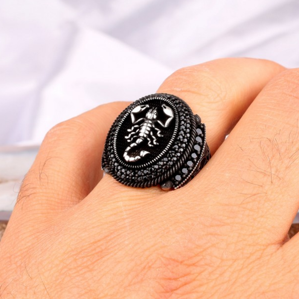 Mikro Zirkon Taşlı Oval Akrep Model Gümüş Yüzük