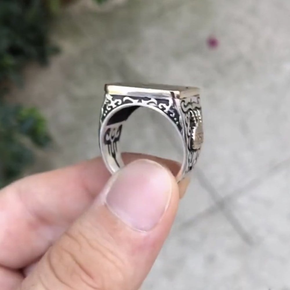 Mührü Süleyman İşlemeli Kare Gümüş Yüzük