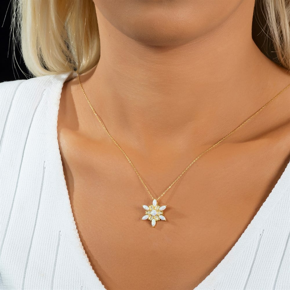 Opal Taşlı Rüzgar Çiçeği Model Gümüş Kolye Gold