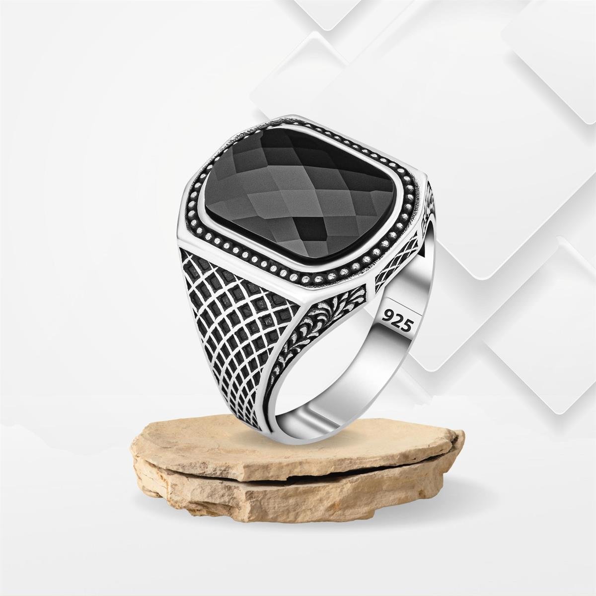 Örgü Desen Kesme Siyah Zirkon Taşlı Gümüş Yüzük