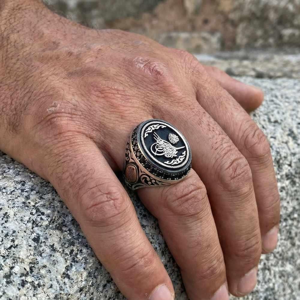 Osmanlı Tuğra İşlemeli Zirkon Taşlı Gümüş Erkek YüzükTuğra Yüzük