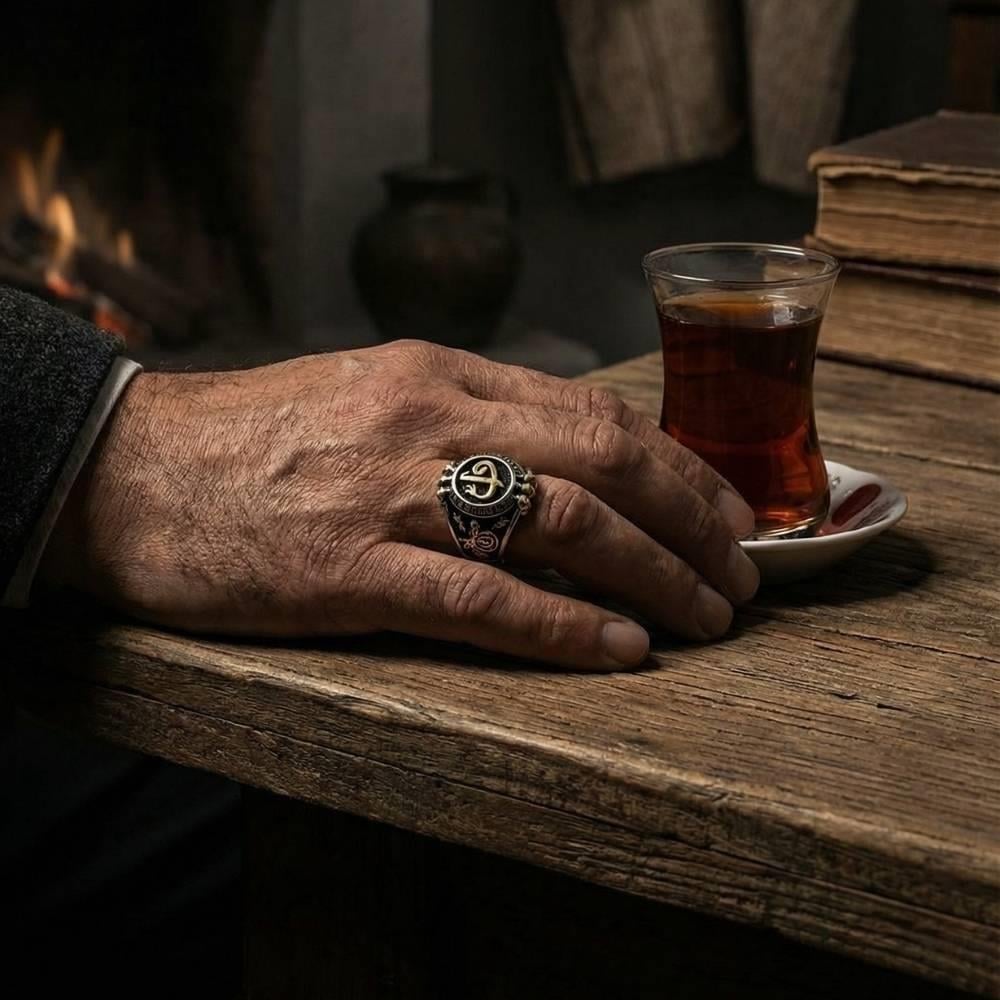 Oval Elif Vav Osmanlı Arma Desenli Gümüş Erkek YüzükElif Vav Yüzük
