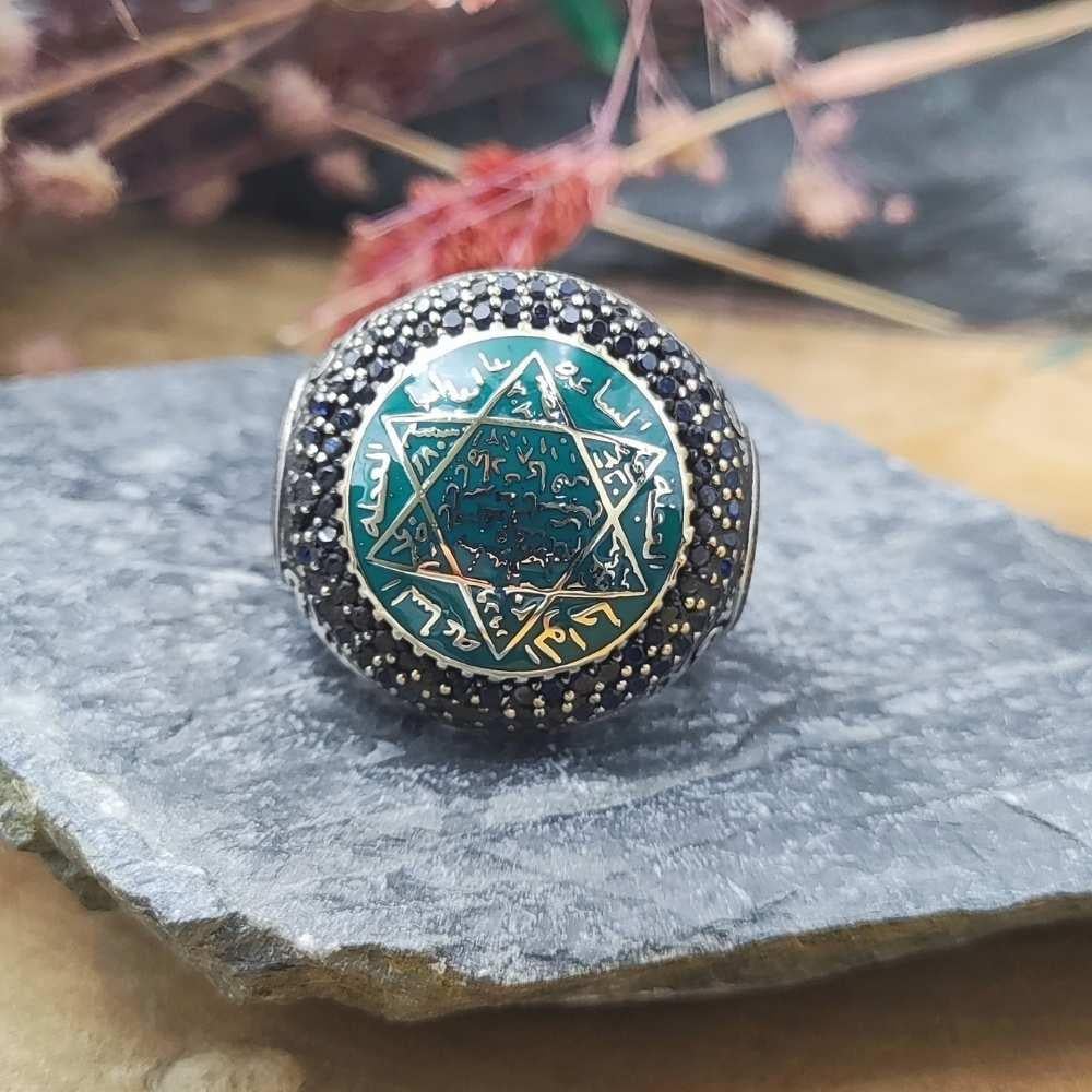 Oval Tasarım Yeşil Mineli Süleyman Mührü Gümüş YüzükSüleyman Mührü Yüzükler