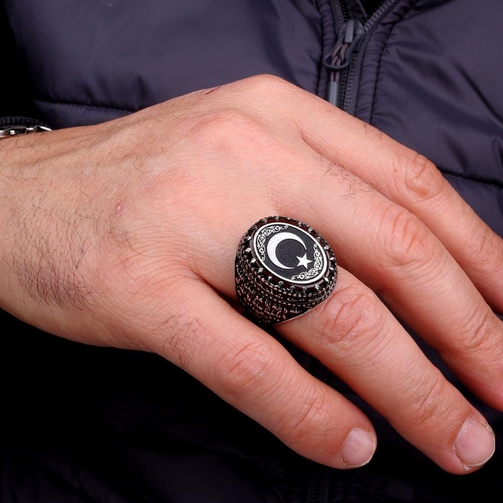 Özel İşçilikli Ay Yıldız Motifli Gümüş YüzükAy Yıldız Yüzük