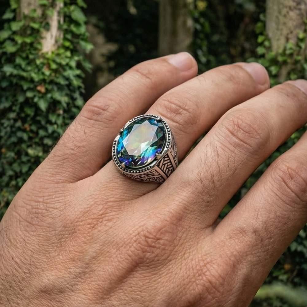 Özel Tasarım Mistik Topaz Taşlı Gümüş YüzükMistik Topaz Taşlı Yüzükler