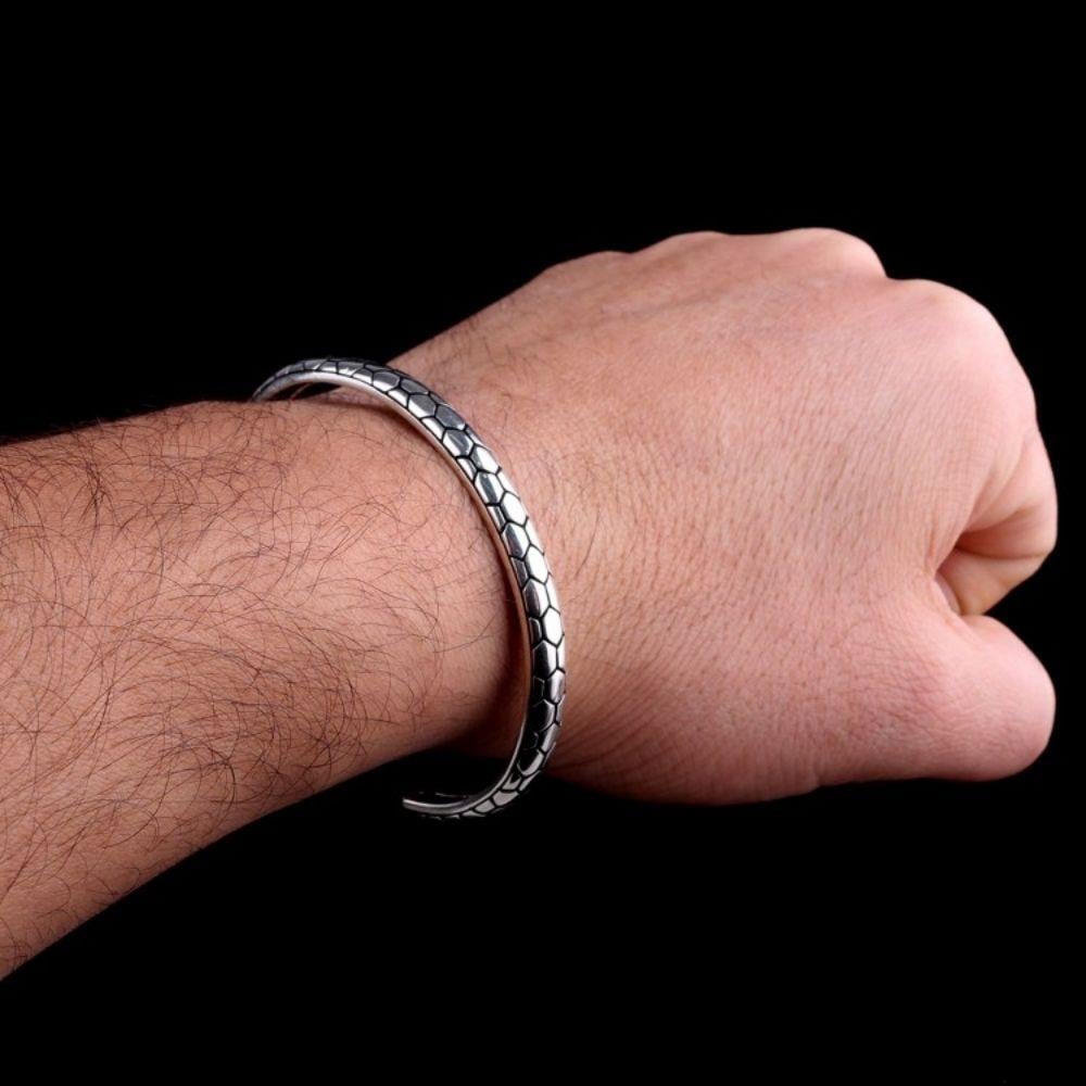 Petek Desenli Gümüş Kelepçe Bileklik