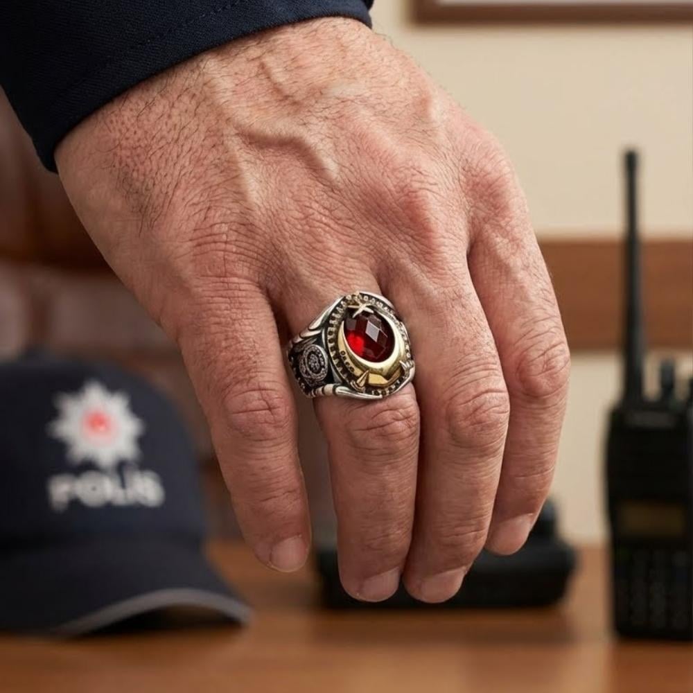 Polis Armalı Taşlı Dönem Devre Gümüş YüzükPolis Yüzükleri