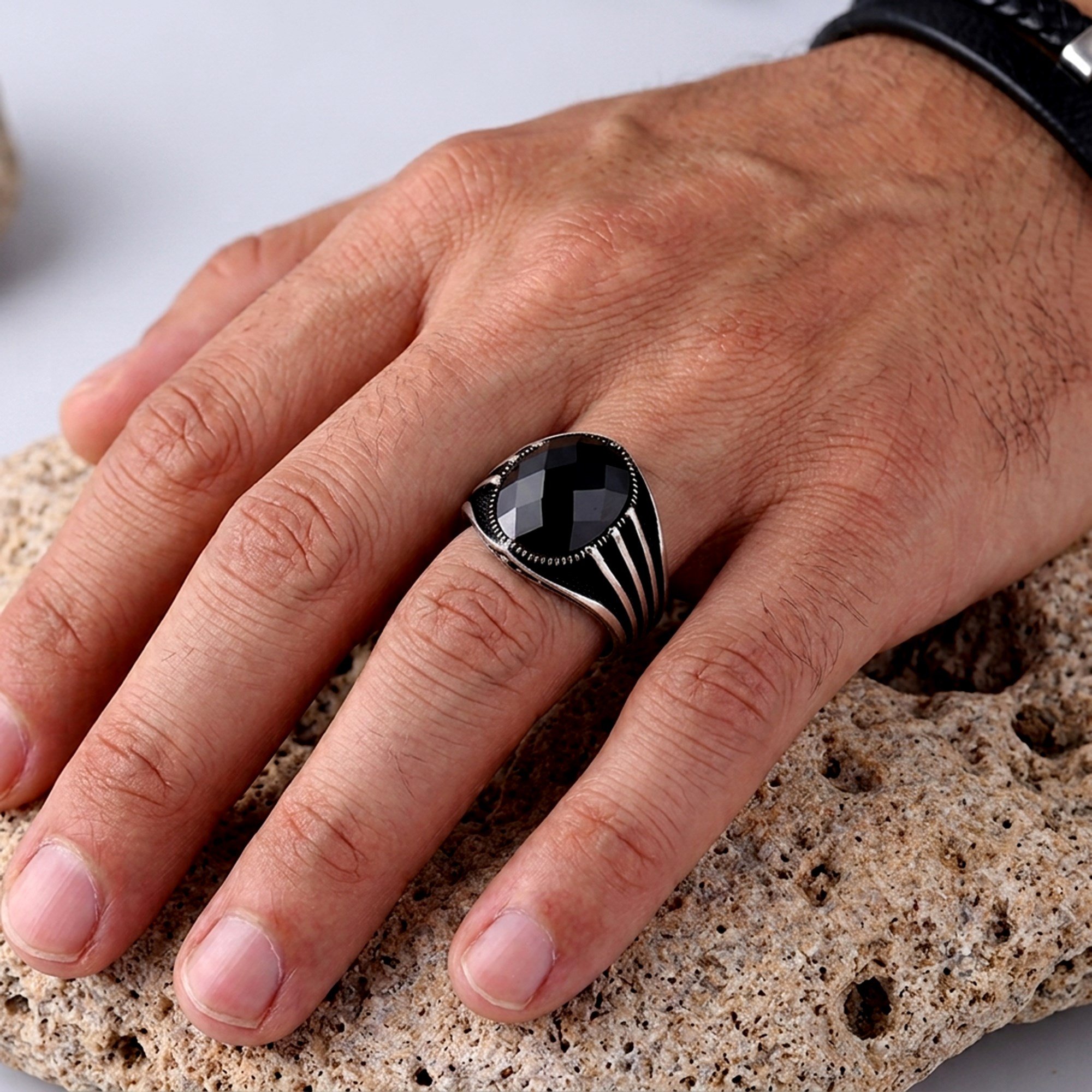 Siyah Renk Zirkon Taşlı 925 Ayar Gümüş YüzükZircon Stone Ring