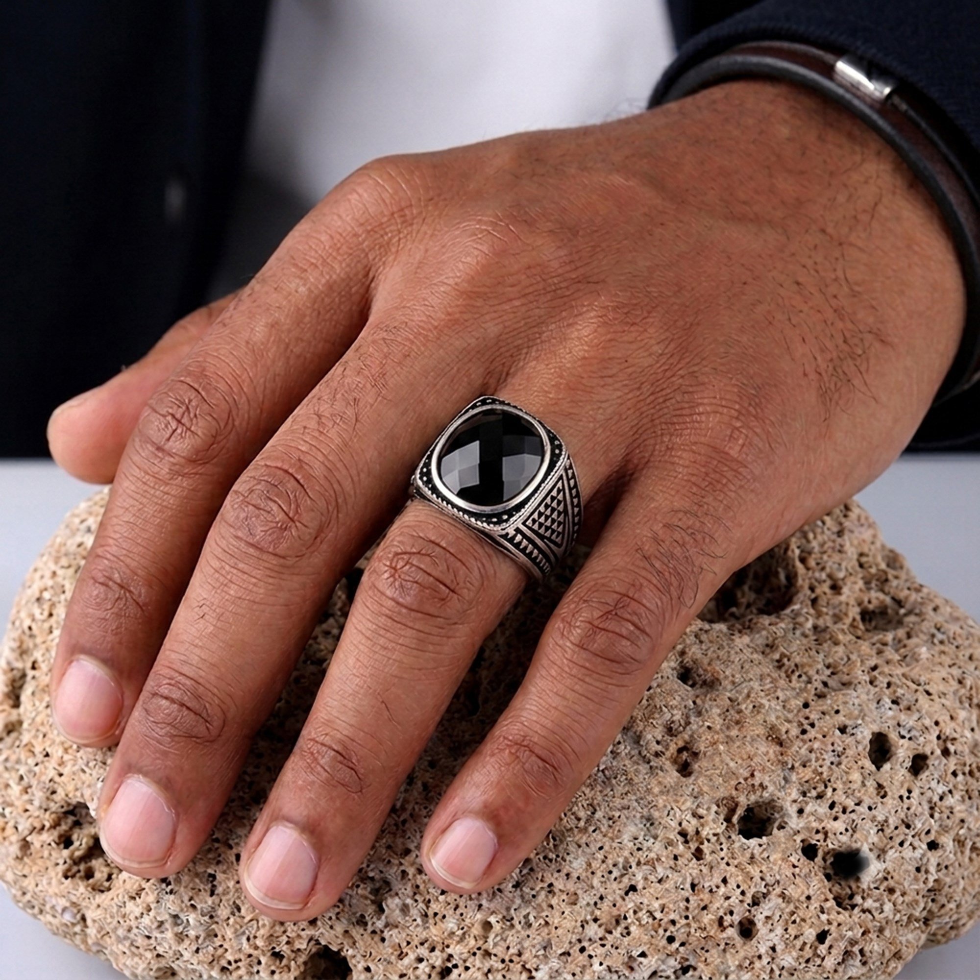 Siyah Renk Zirkon Taşlı 925 Ayar Gümüş YüzükZircon Stone Ring
