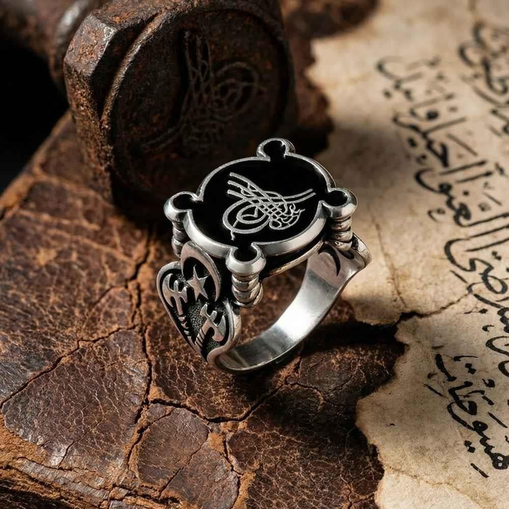 Tuğra Model Ay Yıldız Ve Balta Desenli Gümüş Erkek YüzükTuğra Yüzük