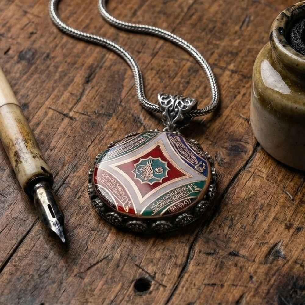 Tuğralı 4 Sure İşlemeli Gümüş KolyeDualı Kolye