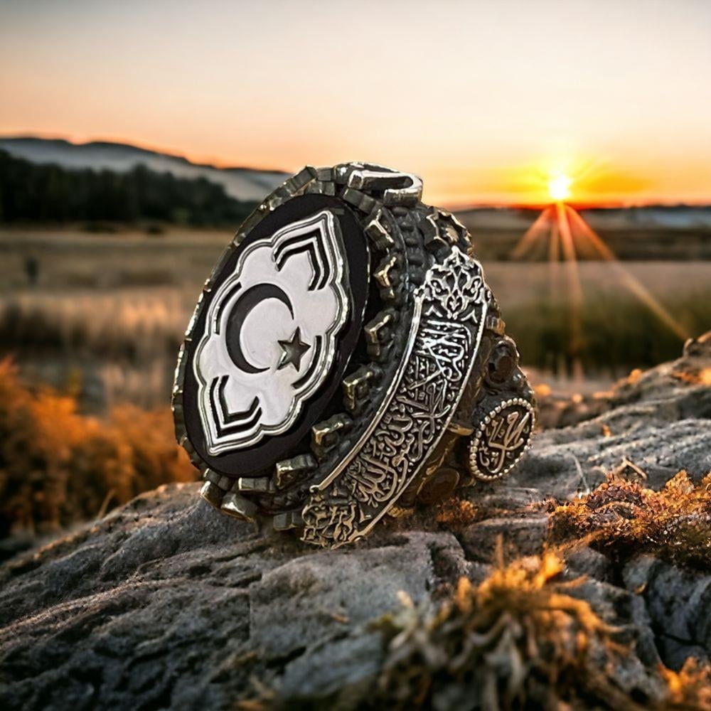 Türk Bayrağı İşlemeli Yanları Kelime-i Tevhid Gümüş Yüzük