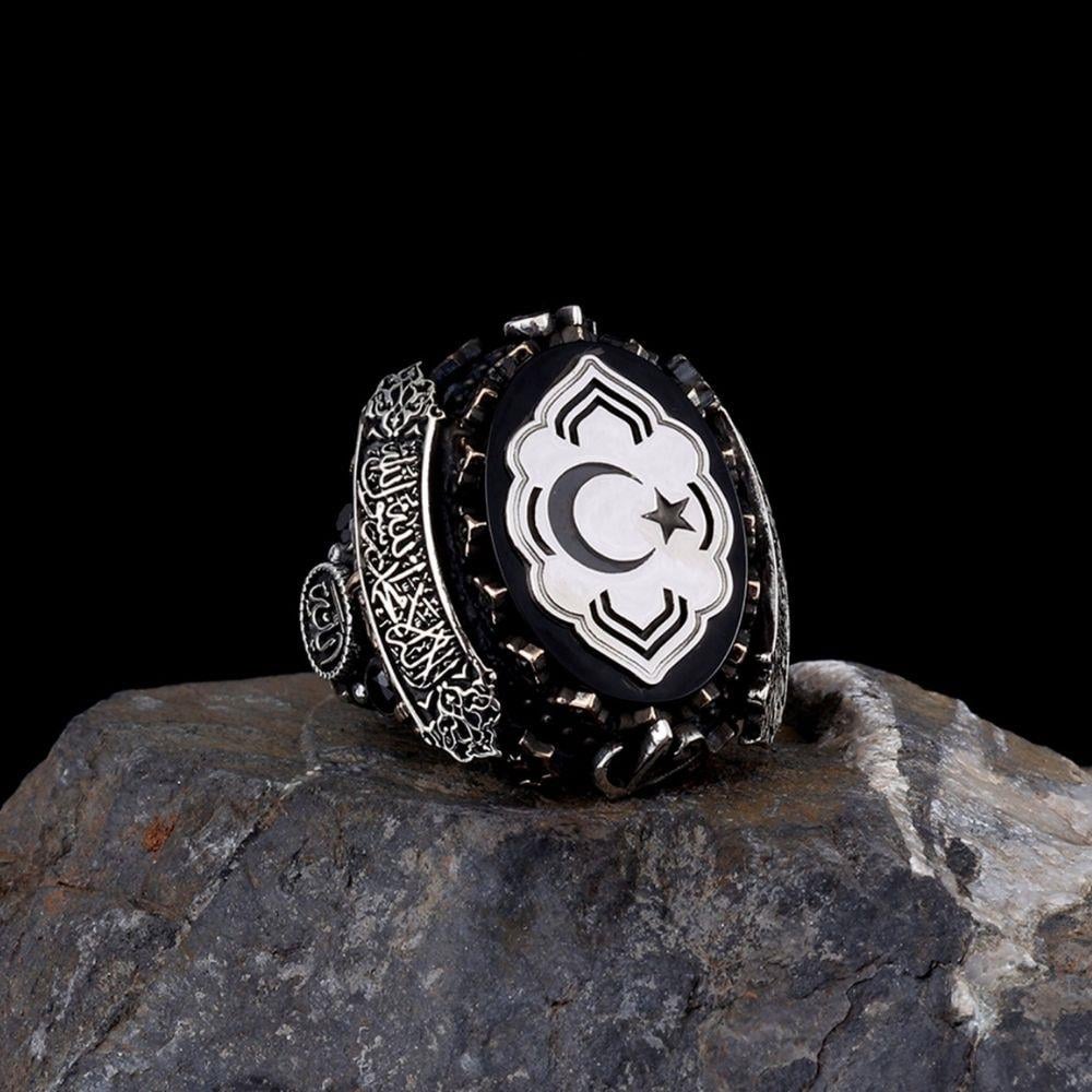 Türk Bayrağı İşlemeli Yanları Kelime-i Tevhid Gümüş Yüzük