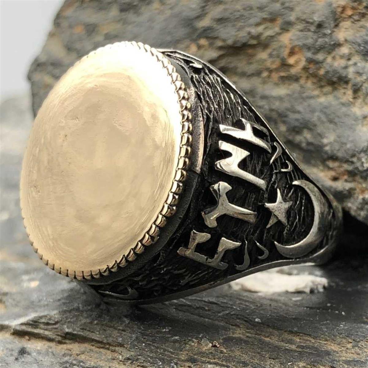 Yanları Ay Yıldız İşlemeli Kişiye Özel Erkek Gümüş Yüzük