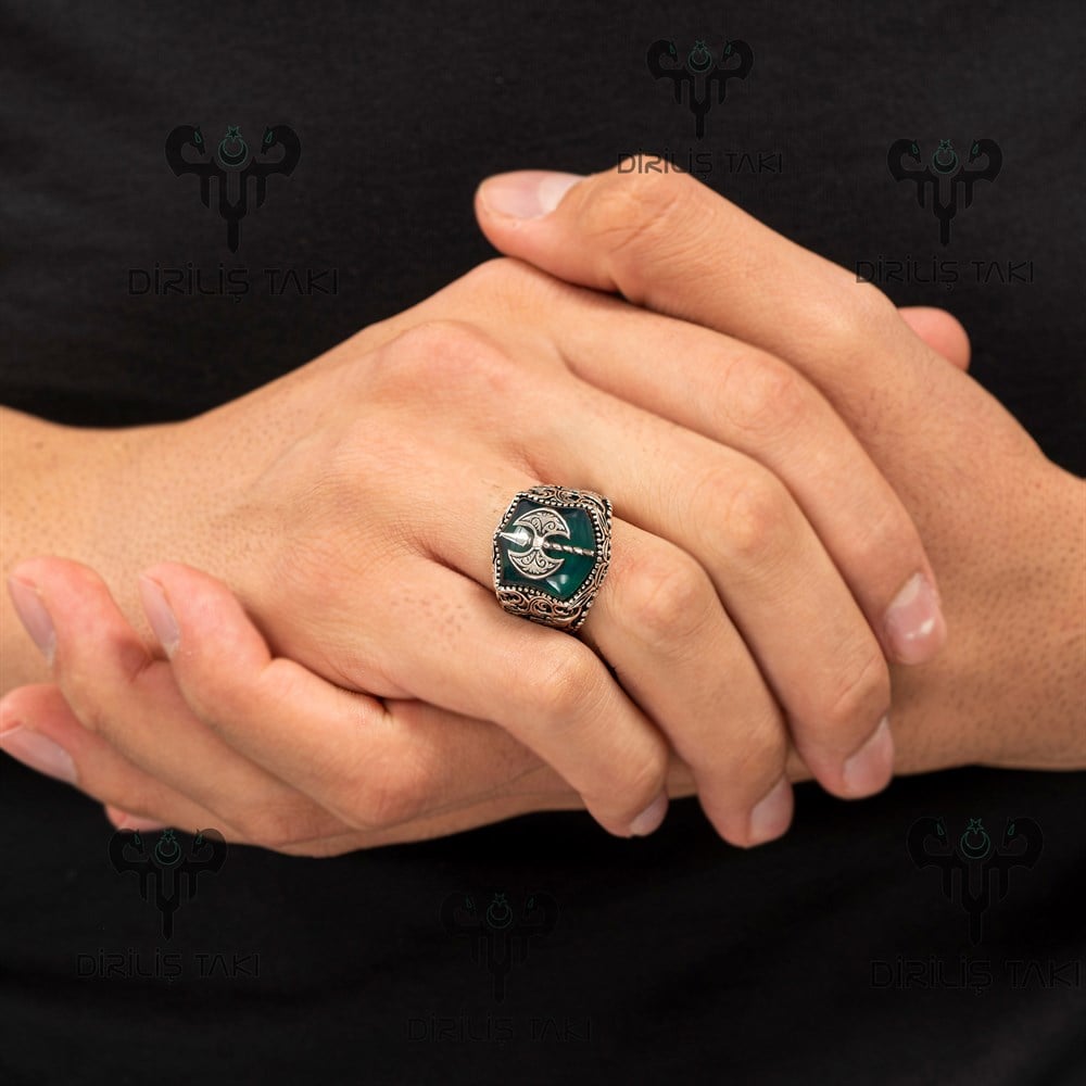 Yeşil Oniks Üzeri Balta Motifli Gümüş Yüzük