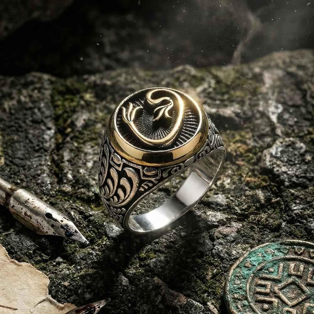 Yuvarlak Kasa Vav Desenli Gümüş Erkek YüzükElif Vav Yüzük