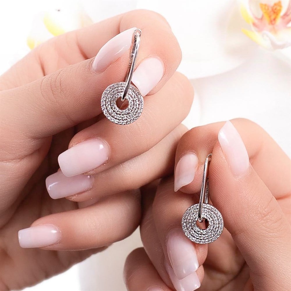 Yuvarlak Model Üç Sıra Taşlı Gümüş Küpe